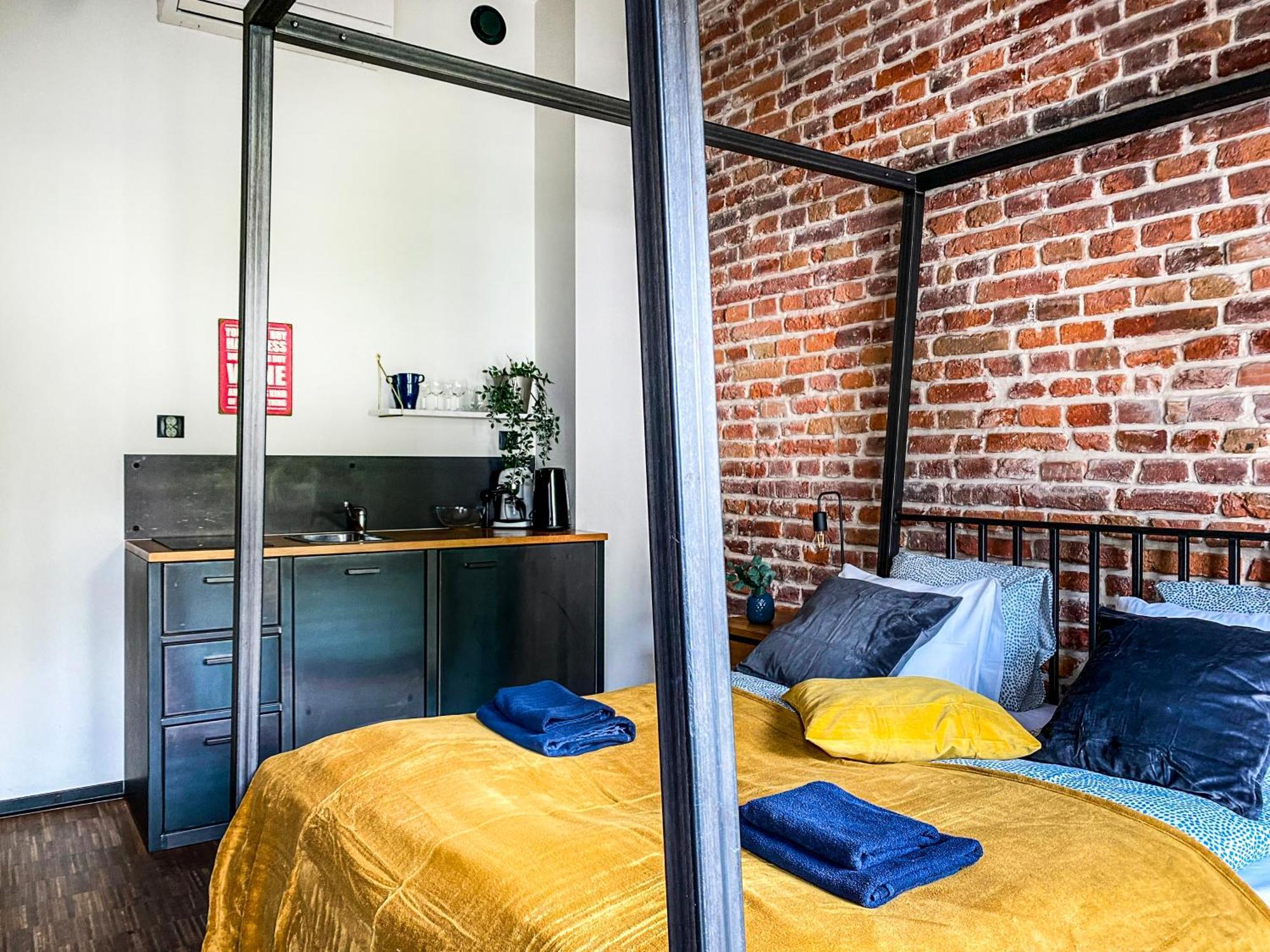 Cozy Apartment With Ac For Couples - Old Town Krakkó Kültér fotó